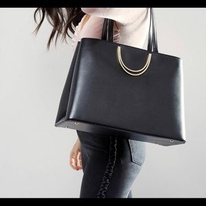 Women’s leather bag